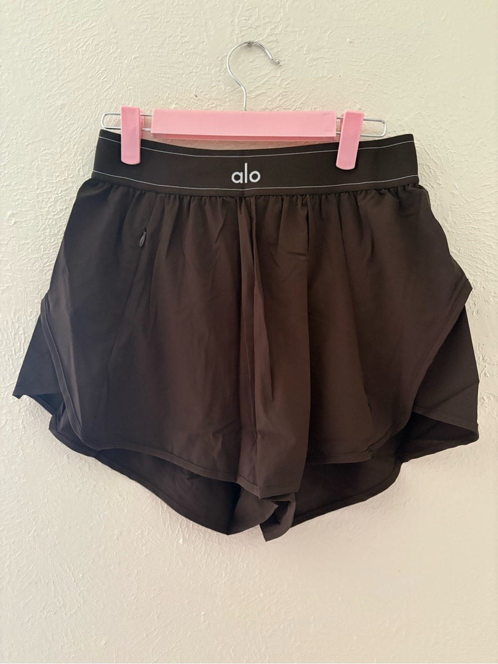 ALO Yoga Women's Black Layered Athletic Shorts